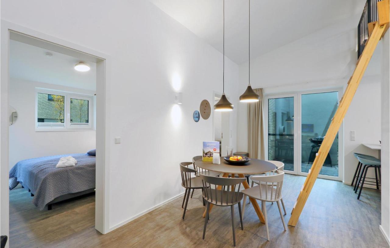 2 Bedroom Beach Front Home In Lembruch-Duemmer See Buitenkant foto